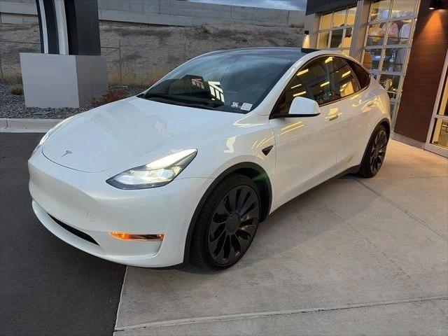 2023 Tesla Model Y Performance - Image 4 of 21