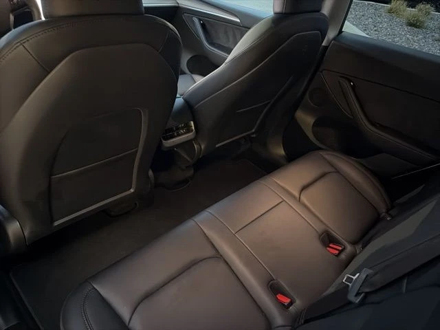 2023 Tesla Model Y Performance - Image 15 of 21