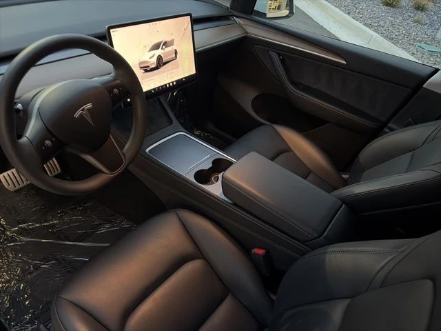 2023 Tesla Model Y Performance - Image 12 of 21