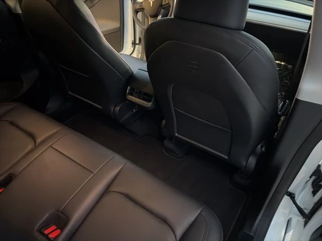 2023 Tesla Model Y Performance - Image 19 of 21