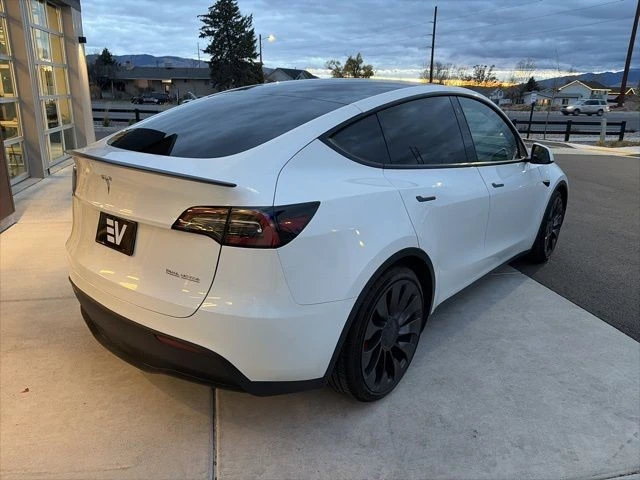 2023 Tesla Model Y Performance - Image 8 of 21