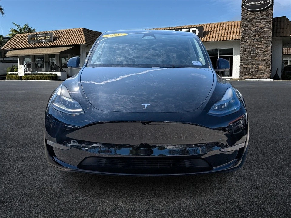 2023 Tesla Model Y Performance - Image 2 of 12