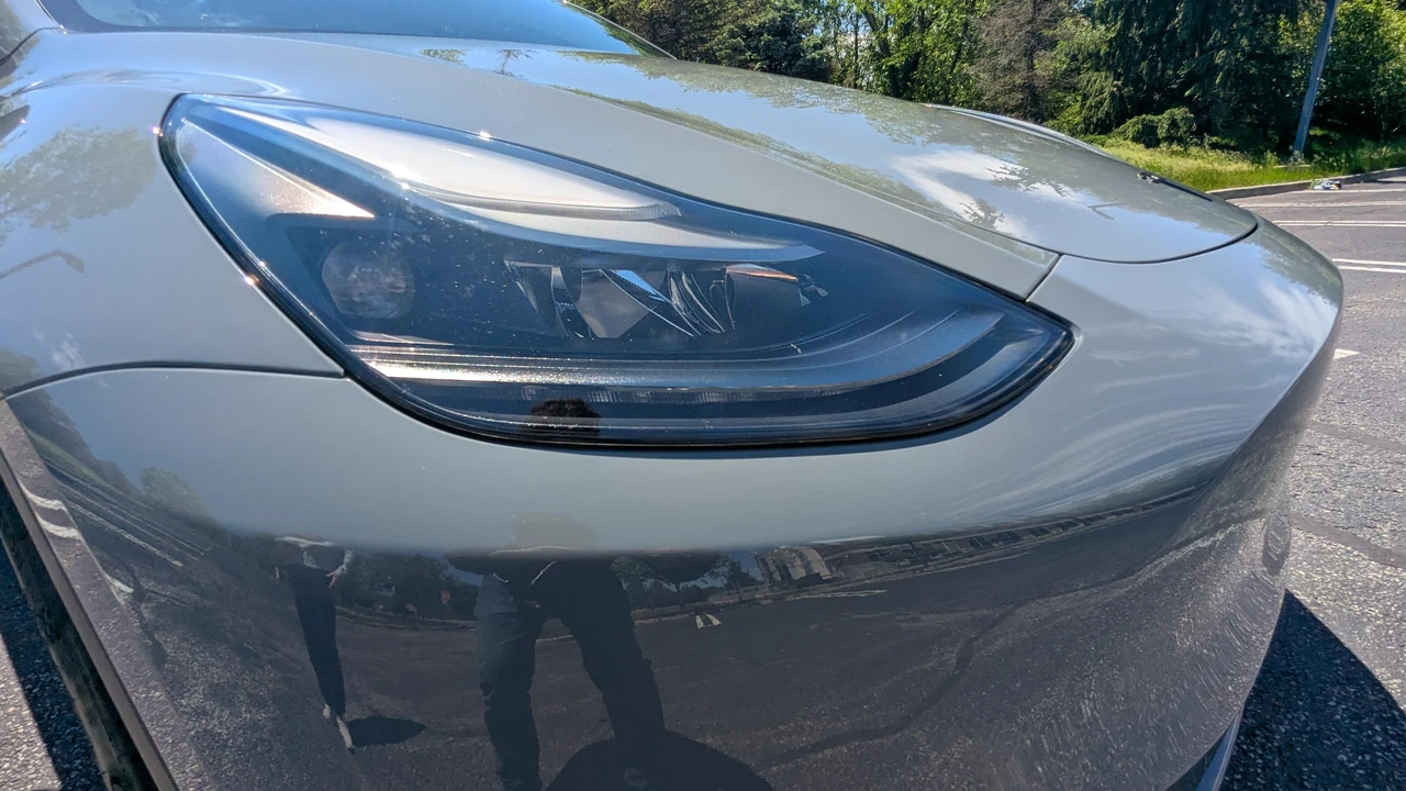 2023 Tesla Model Y Performance - Image 22 of 31