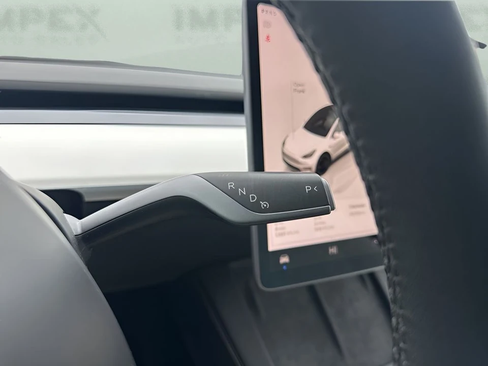 2023 Tesla Model Y Performance - Image 18 of 21