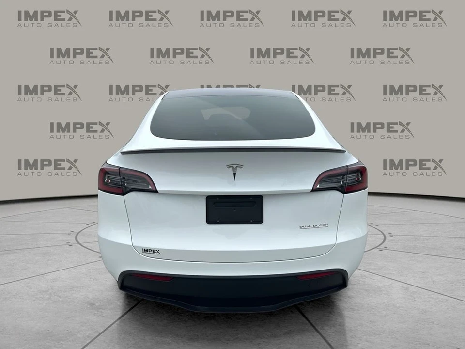 2023 Tesla Model Y Performance - Image 4 of 21