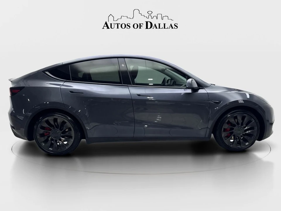 2023 Tesla Model Y Performance - Image 10 of 21