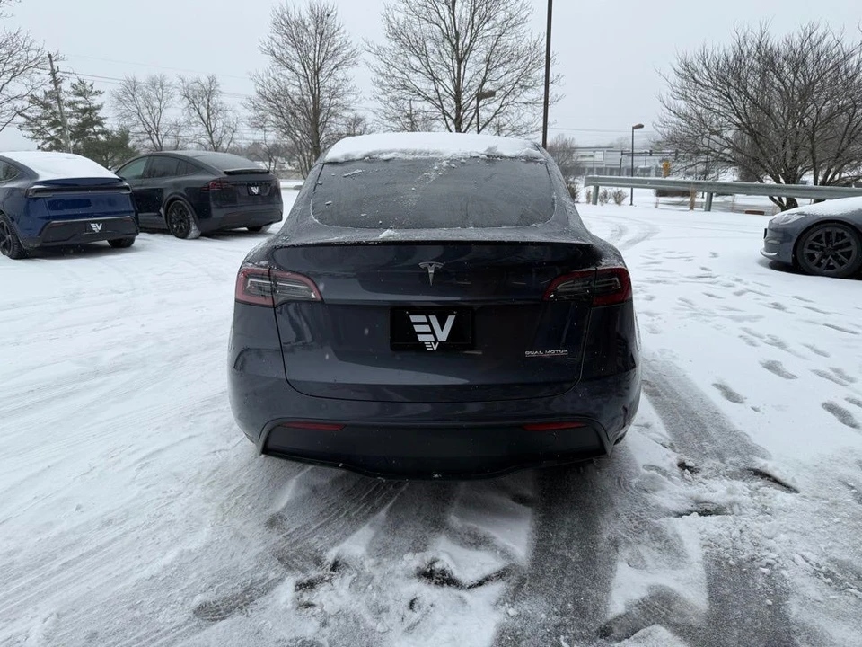 2023 Tesla Model Y Performance - Image 4 of 5