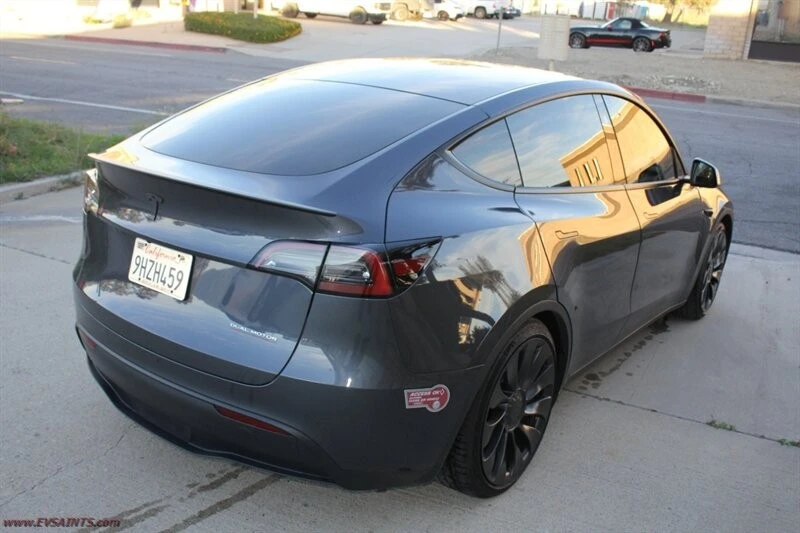 2023 Tesla Model Y Performance - Image 5 of 20