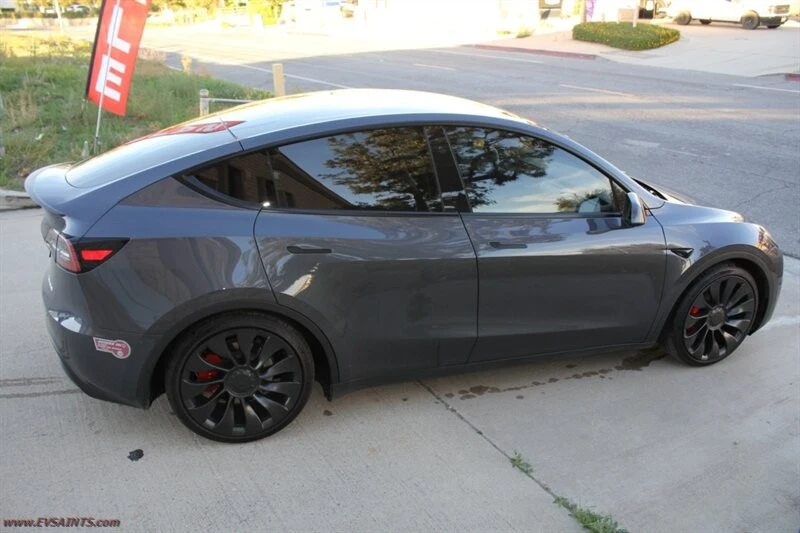 2023 Tesla Model Y Performance - Image 7 of 20