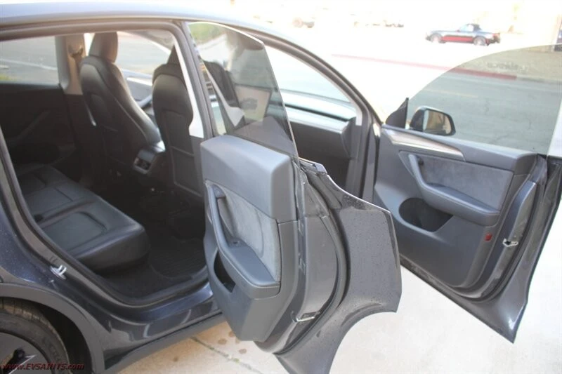 2023 Tesla Model Y Performance - Image 14 of 20