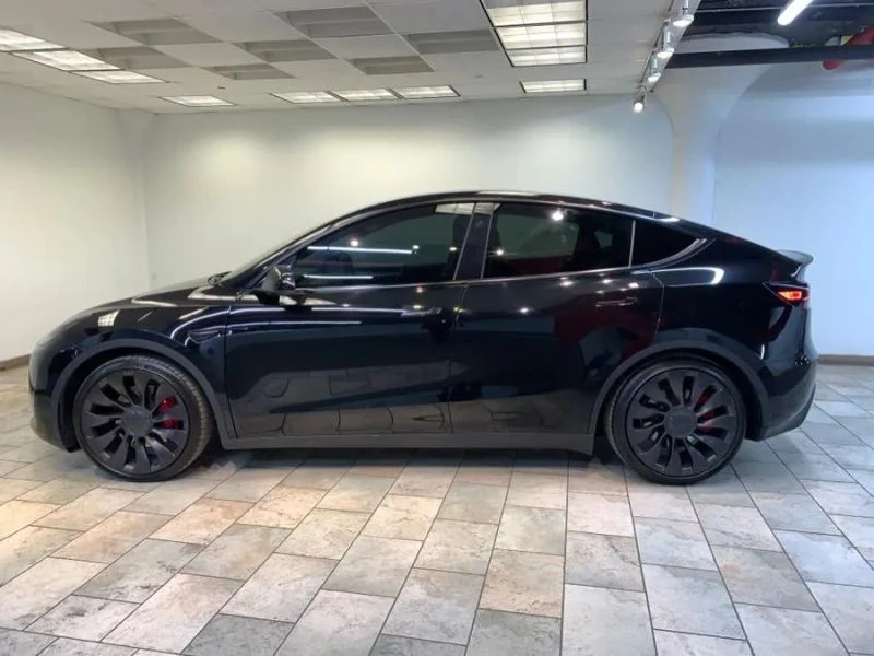 2023 Tesla Model Y Performance - Image 4 of 12
