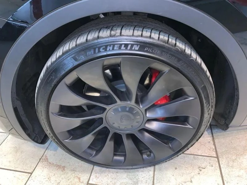 2023 Tesla Model Y Performance - Image 12 of 12