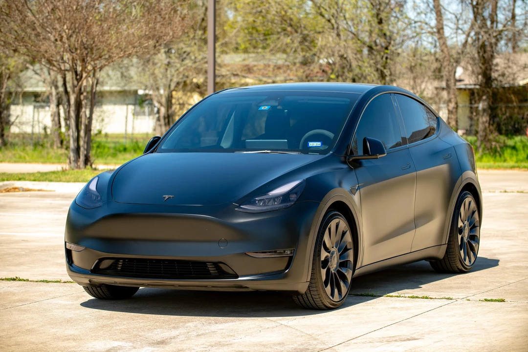 2023 Tesla Model Y Performance - Image 7 of 31