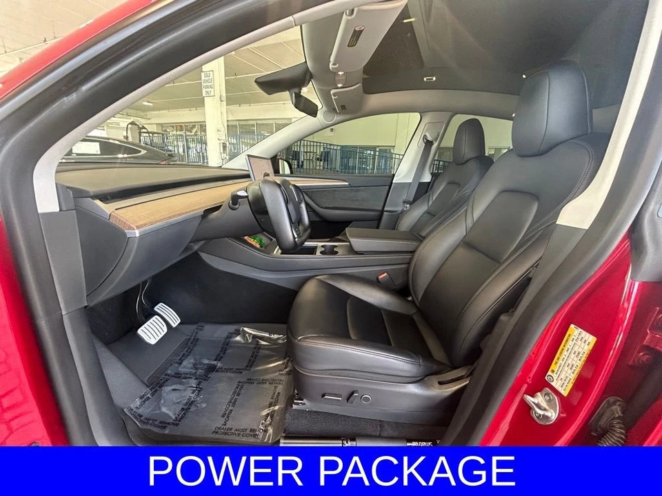 2023 Tesla Model Y Performance - Image 9 of 12