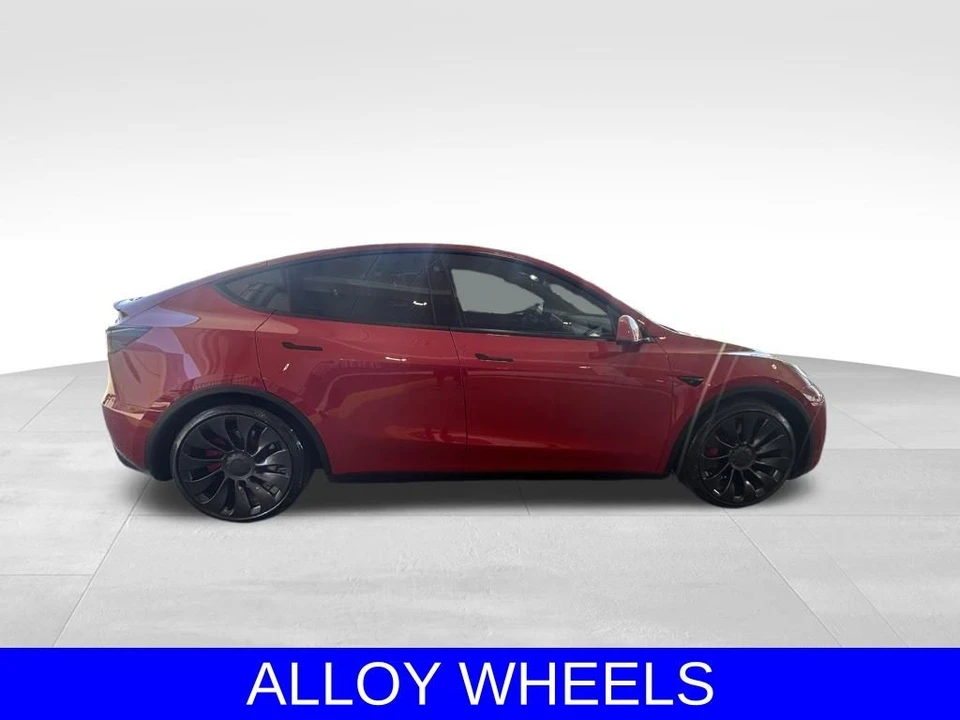 2023 Tesla Model Y Performance - Image 3 of 12