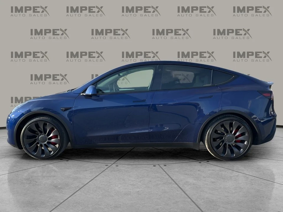 2023 Tesla Model Y Performance - Image 2 of 12