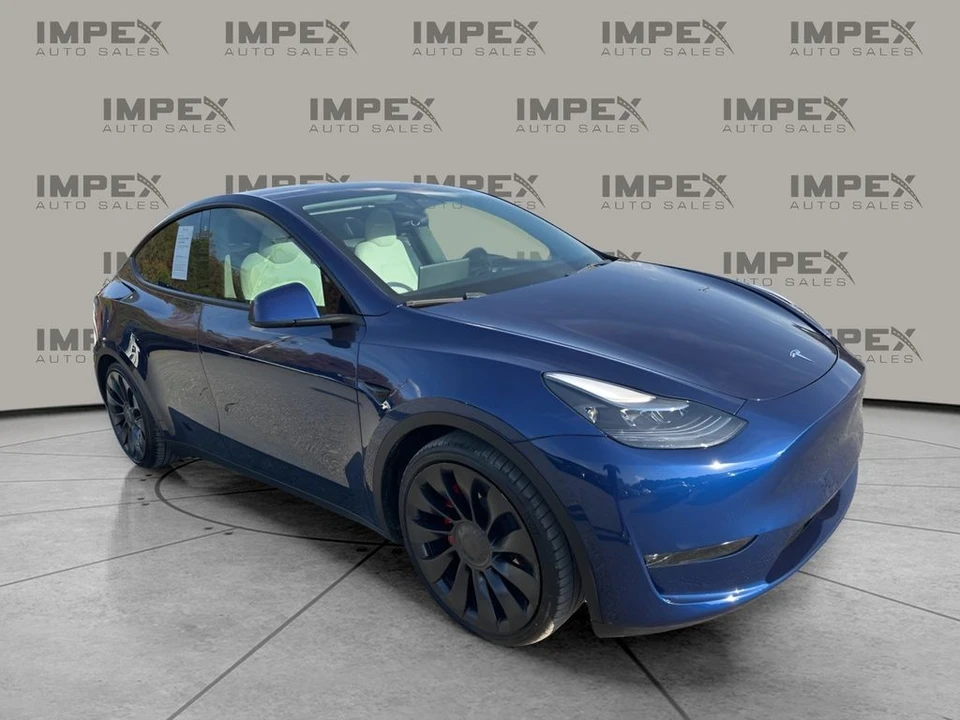 2023 Tesla Model Y Performance - Image 7 of 21