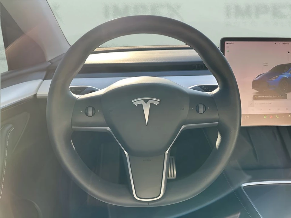 2023 Tesla Model Y Performance - Image 14 of 21