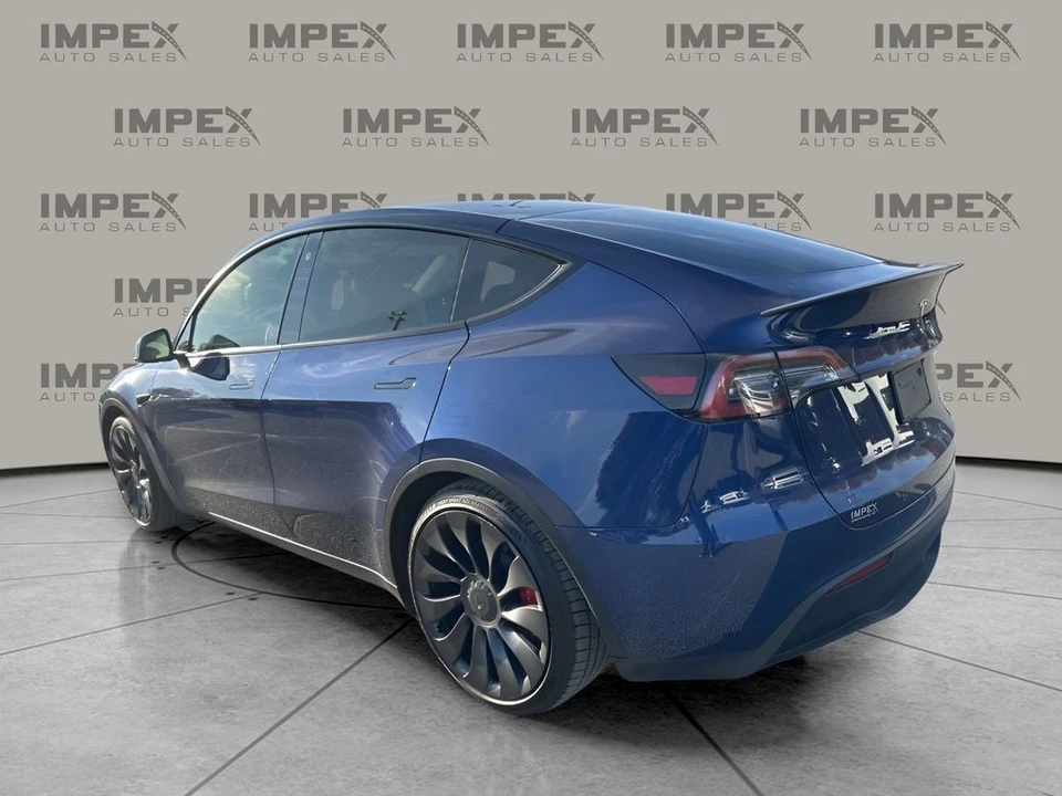 2023 Tesla Model Y Performance - Image 3 of 12