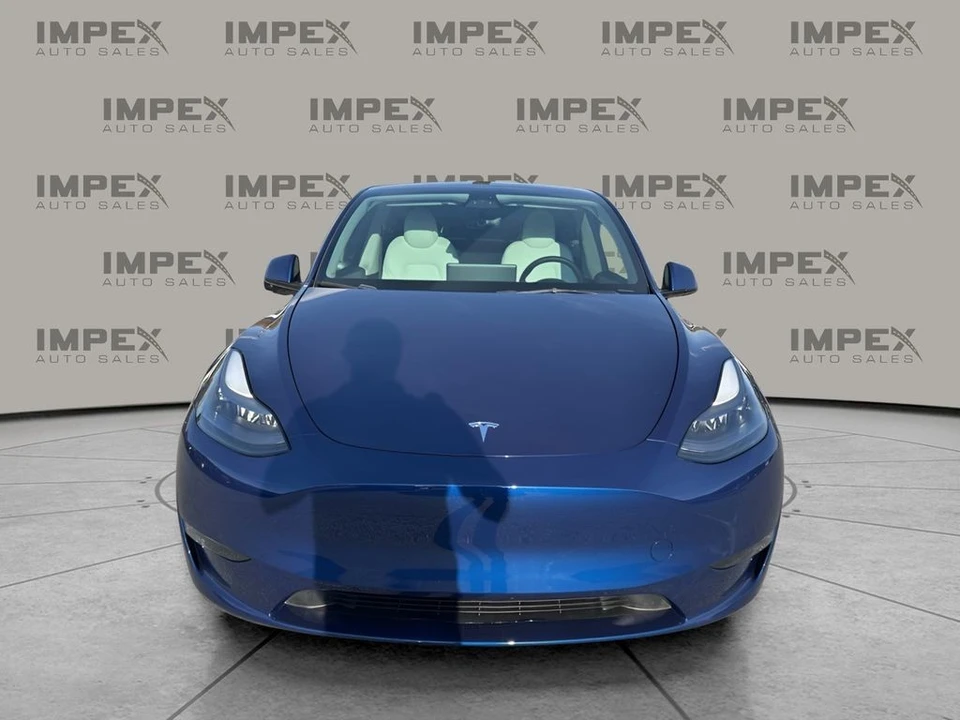 2023 Tesla Model Y Performance - Image 8 of 12