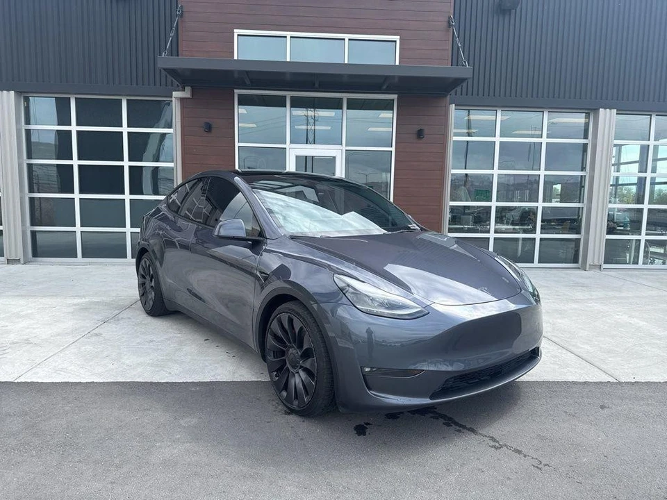 2023 Tesla Model Y Performance - Image 2 of 21