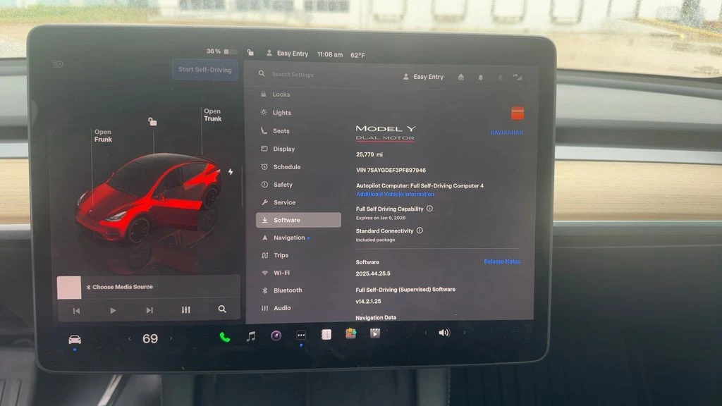 2023 Tesla Model Y Performance - Image 8 of 8