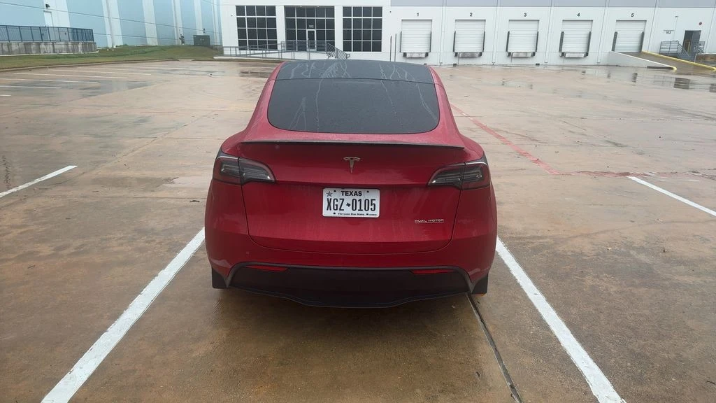 2023 Tesla Model Y Performance - Image 5 of 8