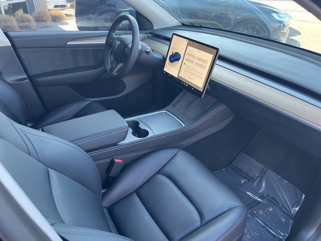 2023 Tesla Model Y Performance - Image 20 of 21