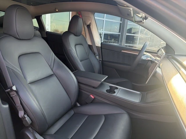 2023 Tesla Model Y Performance - Image 21 of 21
