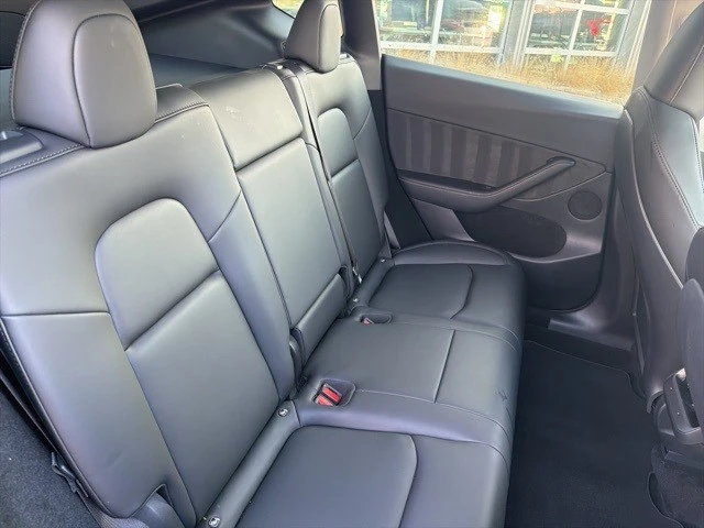 2023 Tesla Model Y Performance - Image 18 of 21