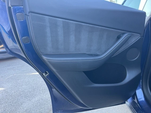 2023 Tesla Model Y Performance - Image 12 of 21