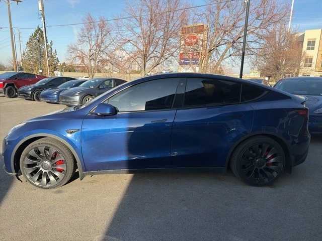2023 Tesla Model Y Performance - Image 5 of 21