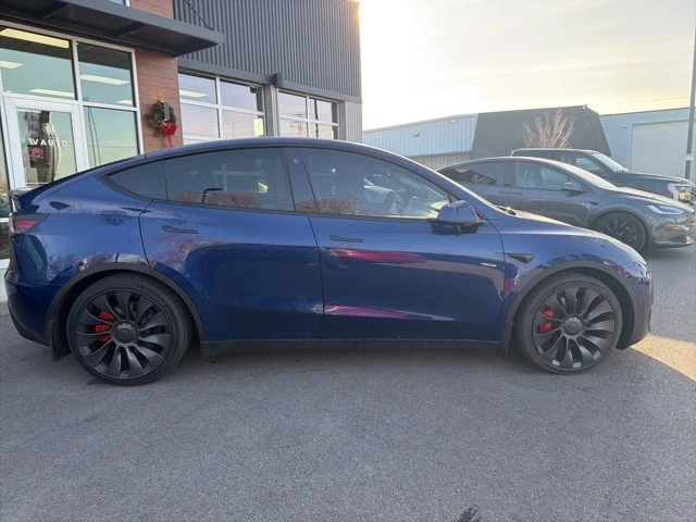 2023 Tesla Model Y Performance - Image 8 of 21