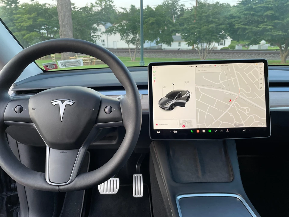 2023 Tesla Model Y Performance - Image 31 of 31