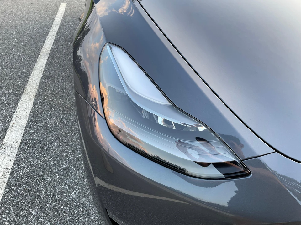 2023 Tesla Model Y Performance - Image 9 of 31