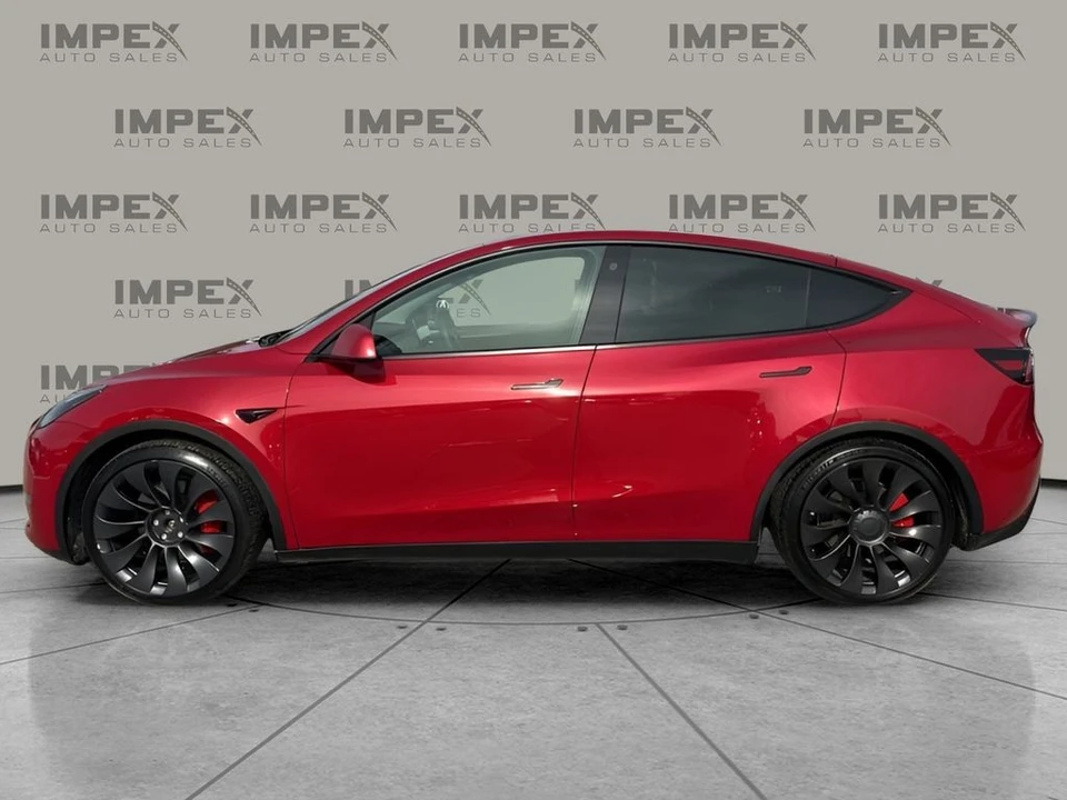 2023 Tesla Model Y Performance - Image 2 of 21