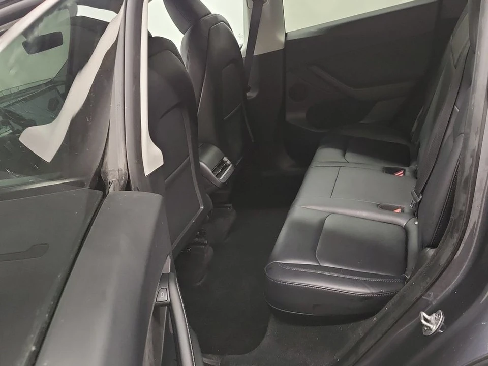 2023 Tesla Model Y Performance - Image 7 of 7