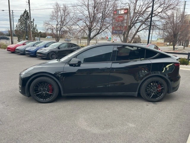 2023 Tesla Model Y Performance - Image 3 of 17