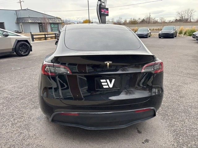 2023 Tesla Model Y Performance - Image 7 of 21