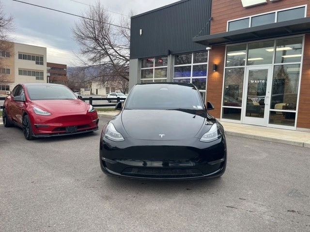 2023 Tesla Model Y Performance - Image 2 of 17