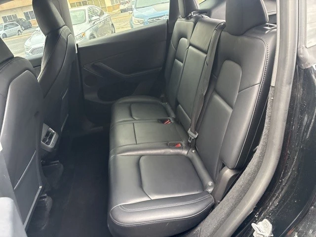 2023 Tesla Model Y Performance - Image 16 of 21