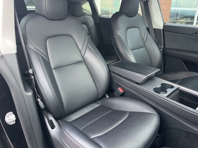 2023 Tesla Model Y Performance - Image 16 of 17