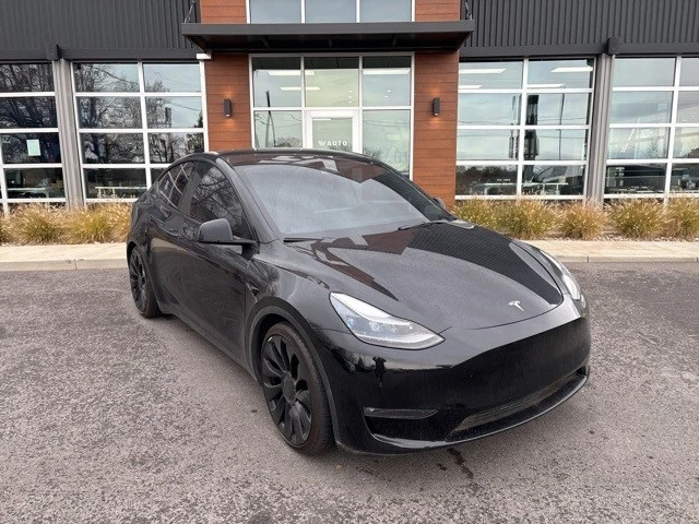 2023 Tesla Model Y Performance - Image 2 of 21