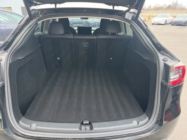 2023 Tesla Model Y Performance - Image 12 of 17