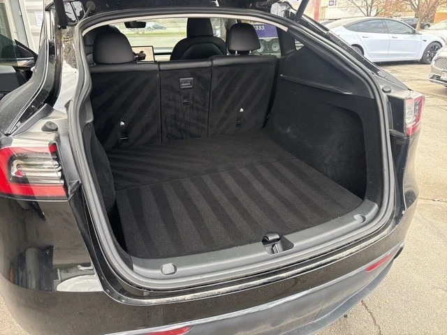 2023 Tesla Model Y Performance - Image 18 of 21