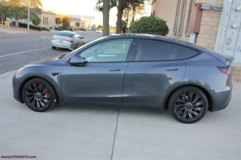 2023 Tesla Model Y Performance - Image 4 of 21