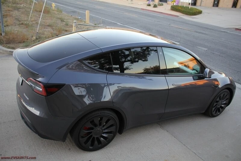 2023 Tesla Model Y Performance - Image 8 of 21