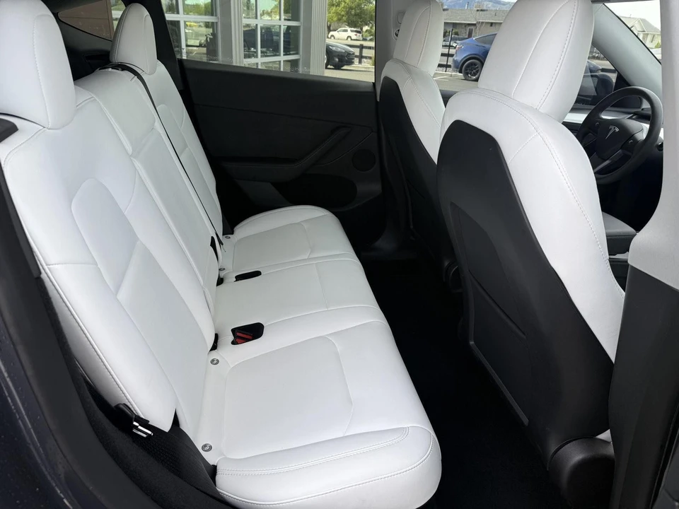 2023 Tesla Model Y Performance - Image 20 of 21