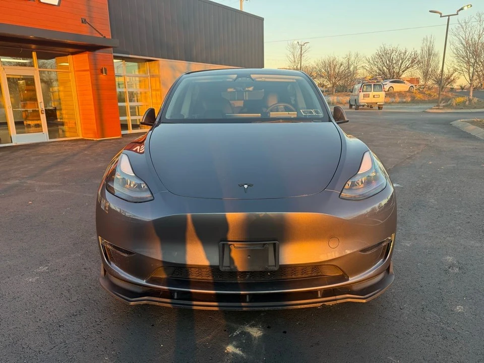 2023 Tesla Model Y Performance - Image 2 of 20