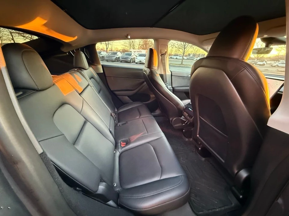 2023 Tesla Model Y Performance - Image 16 of 20